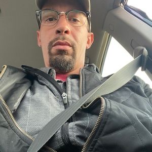 Meet your Posher, Justin